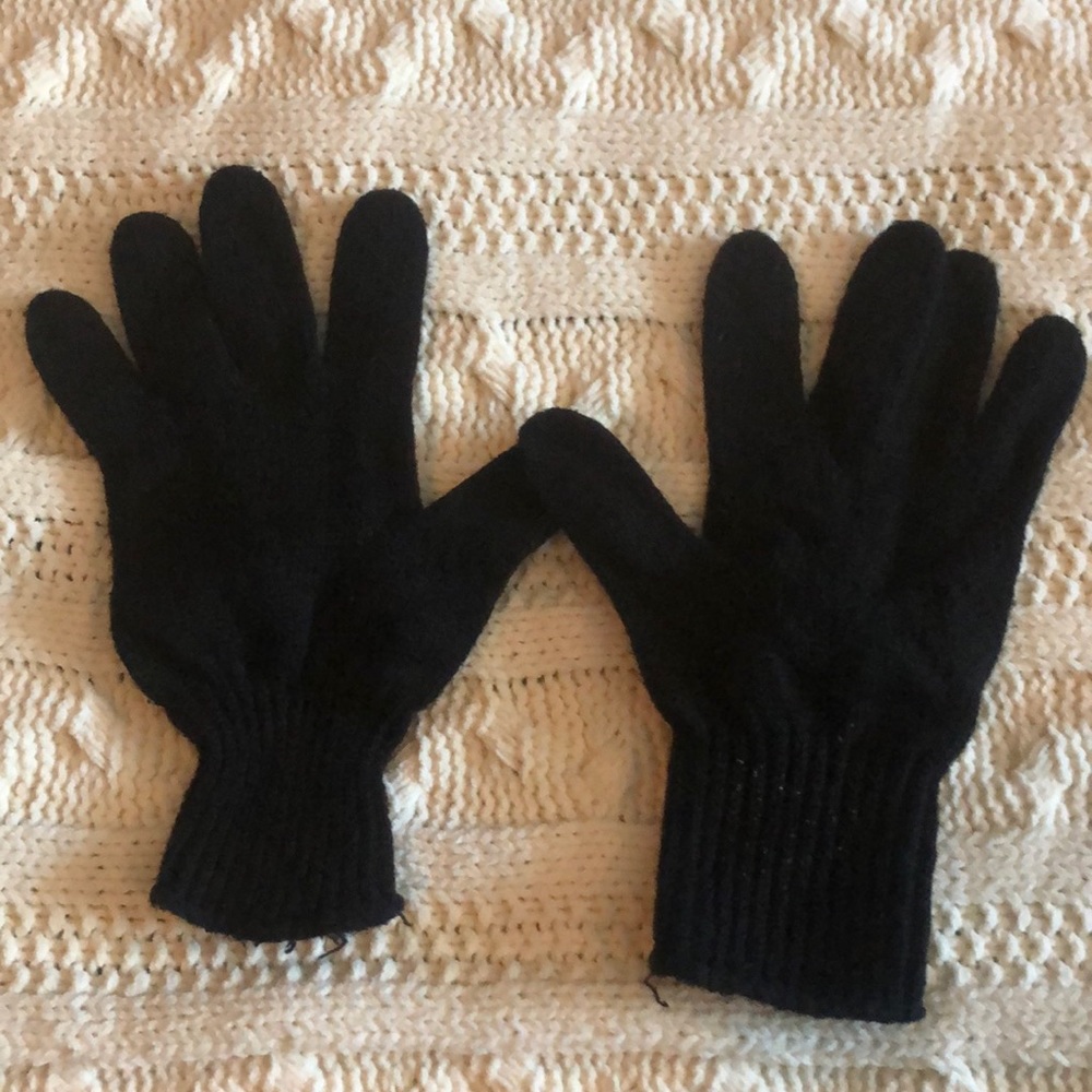 Black gloves warm